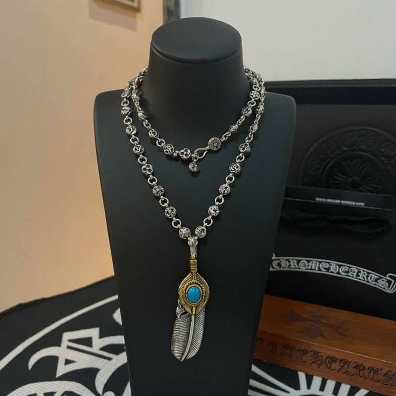 Ch*0me He**ts necklaces
